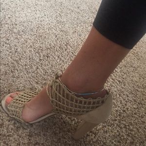 STUART WEITZMAN Heels