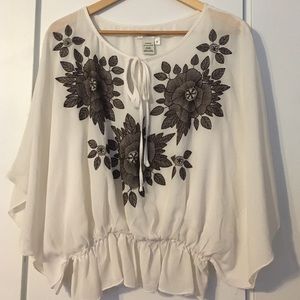 Studio M Top