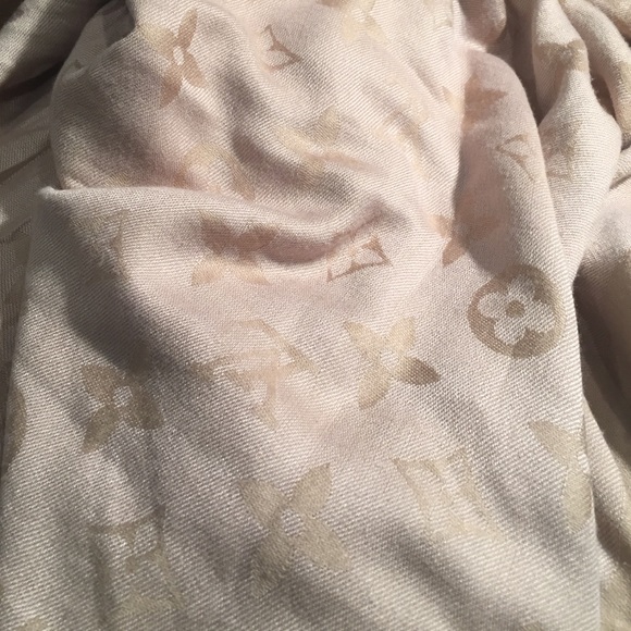Louise Vuitton scarf
