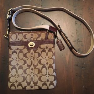 Coach crossbody/swingpack bag