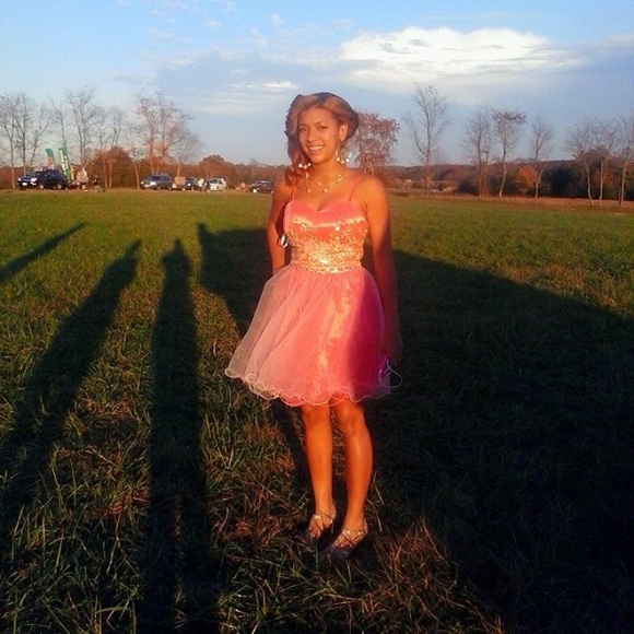 Prom dres - Picture 4 of 4