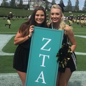 Meet your Posher, Avery