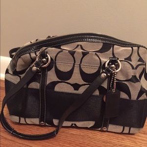 Coach Black and Grey Shoulder Bag