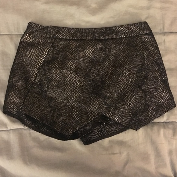 Express skort