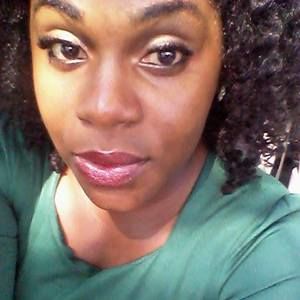 Meet your Posher, Cynthia