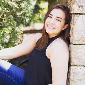 Meet your Posher, Mia