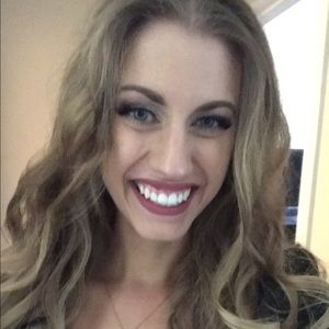 Meet your Posher, Arianne