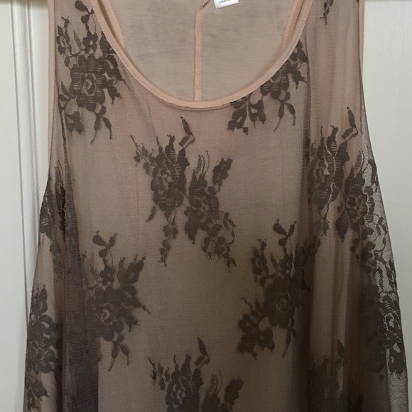 Lacy Flowy Tank Top - Picture 3 of 4