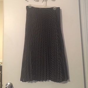 Black and white LOFT midi skirt