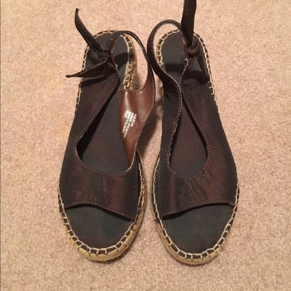 Brown wedges