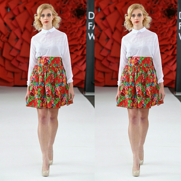 RED FLORAL SKIRT