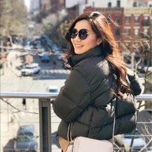 Meet your Posher, Dnna