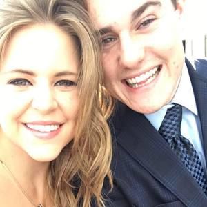 Meet your Posher, Abigail