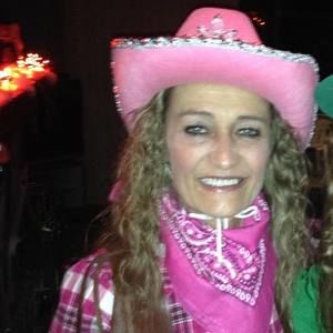 Meet your Posher, Debi