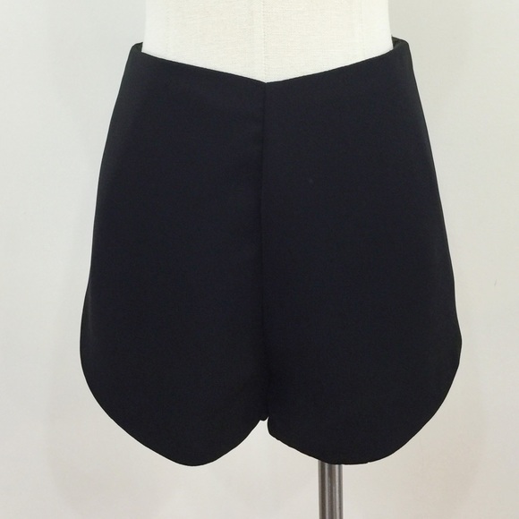 [ kimchi blue ] NWT black shorts w/ lace detail - Picture 3 of 5