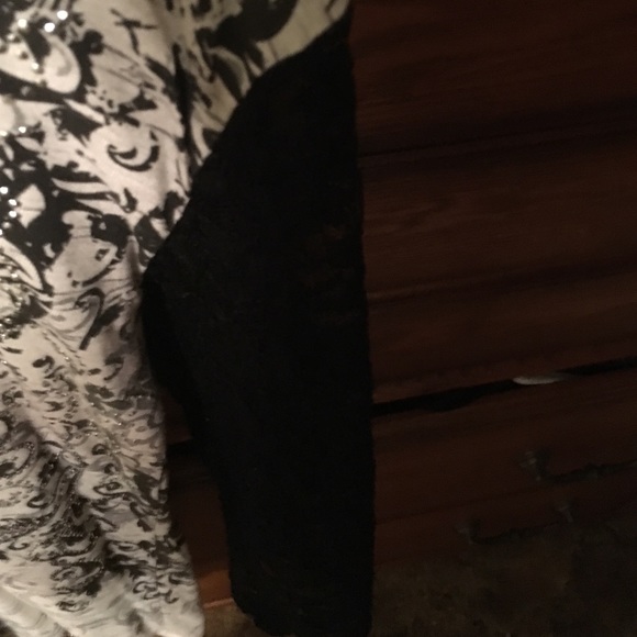 Maurices  women's top - Picture 3 of 4