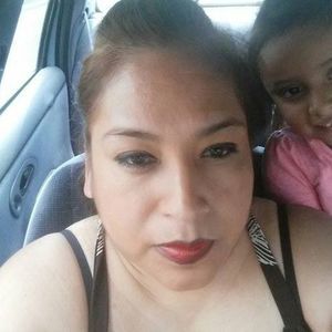 Meet your Posher, Rocio