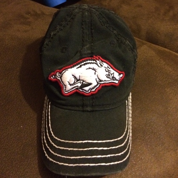 Arkansas razorback toddler hat.