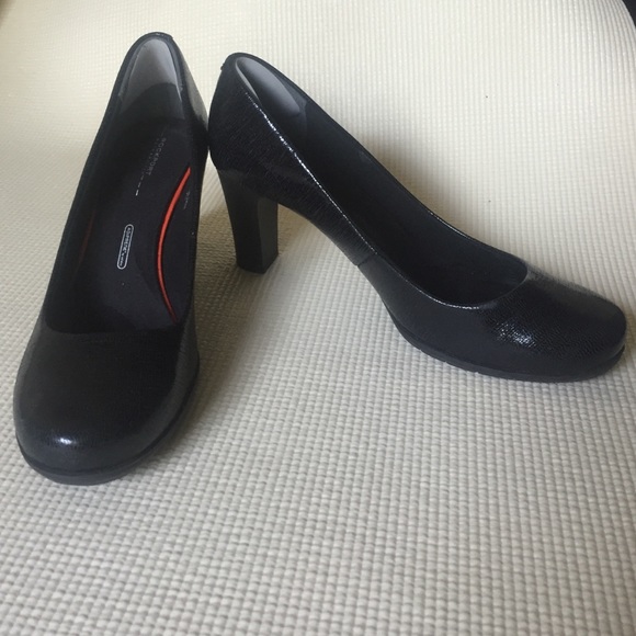 rockport heels total motion