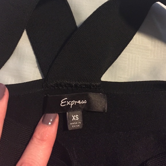 Dress - Picture 3 of 4