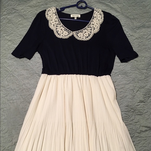 Monteau New Dress Peter Pan Collar