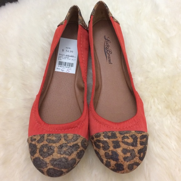 NWT Lucky Brand Flats