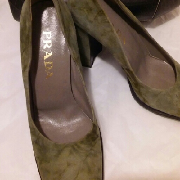 PRADA Vintage Vero Seude 38