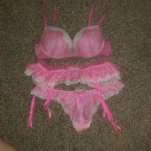 Victoria's secret lingerie garter bra and pantyset