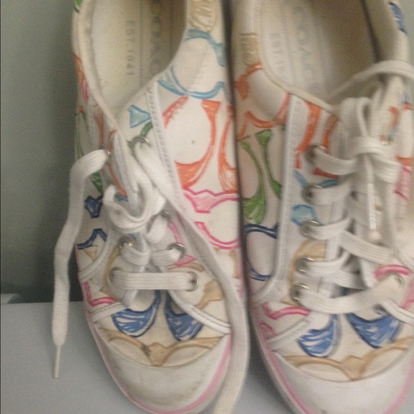 Coach flats
