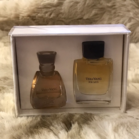 Vera Wang Miniature set..