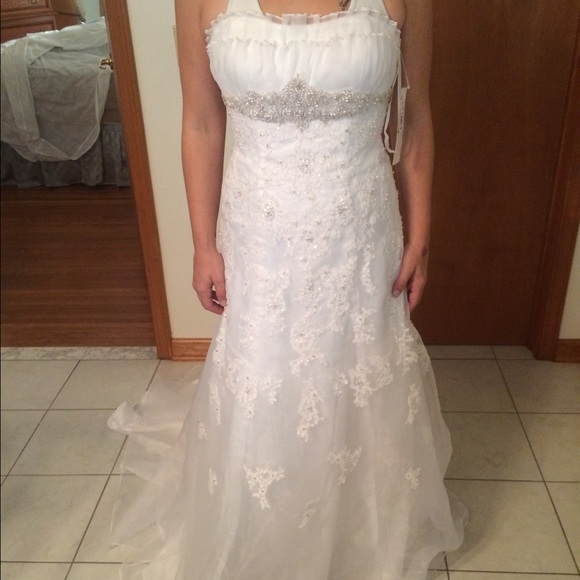 Wedding dress