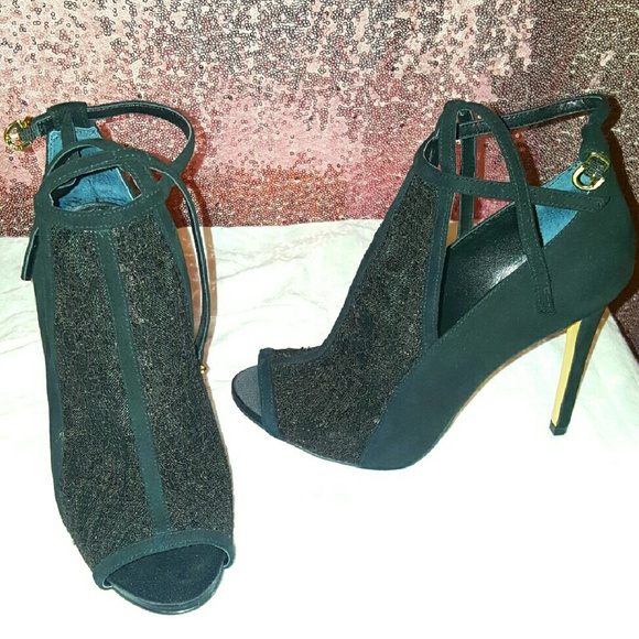 GUESS HEELS