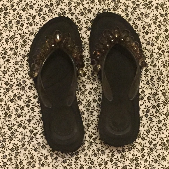 BCBG wedges!