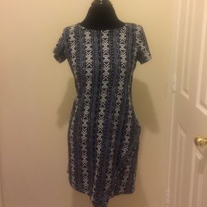 Printed dress; perfect for all seasons