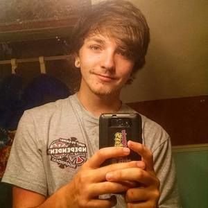 Meet your Posher, Cory