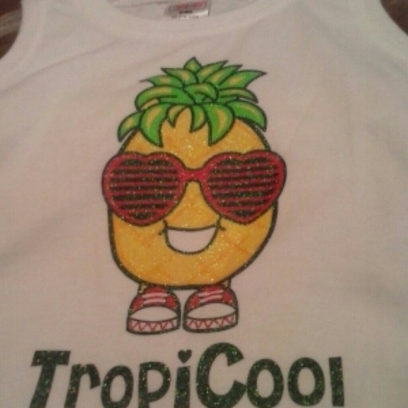 Kids Clothes - Picture 3 of 4