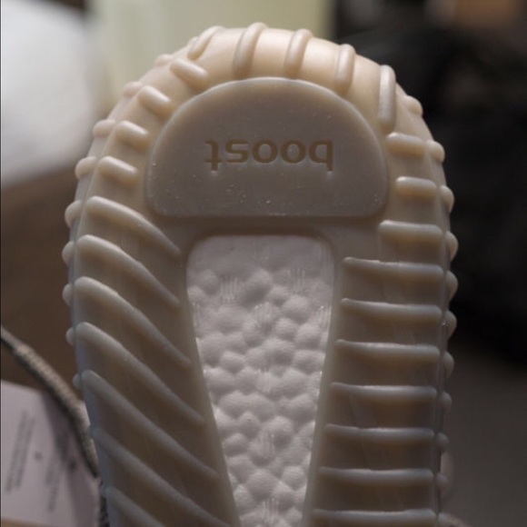 Yeezy 350 V2 Baluga Size 10.5 and 8 main image 4