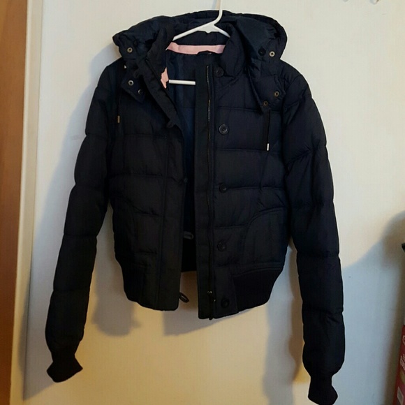 Navy blue puffy jacket with removable hood