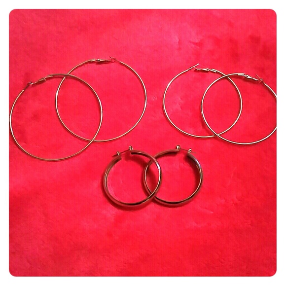 Set of 3 silver hoop earrings