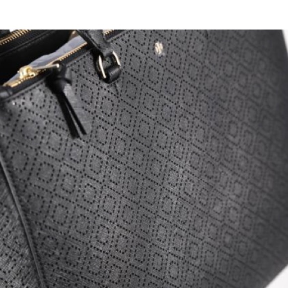 *SALE* NWT Robinson Perforated black satchel - Picture 4 of 4