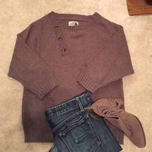 North Face 3/4 sleeve wool sweater