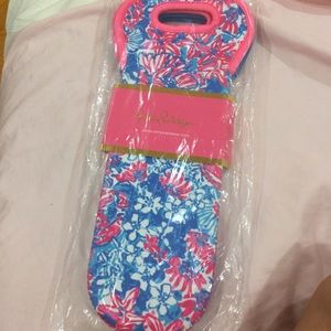 Wine tote never opened