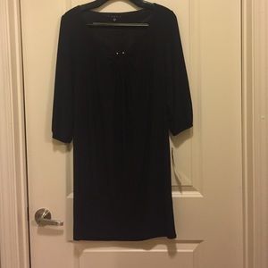 Cute body hugging dress.