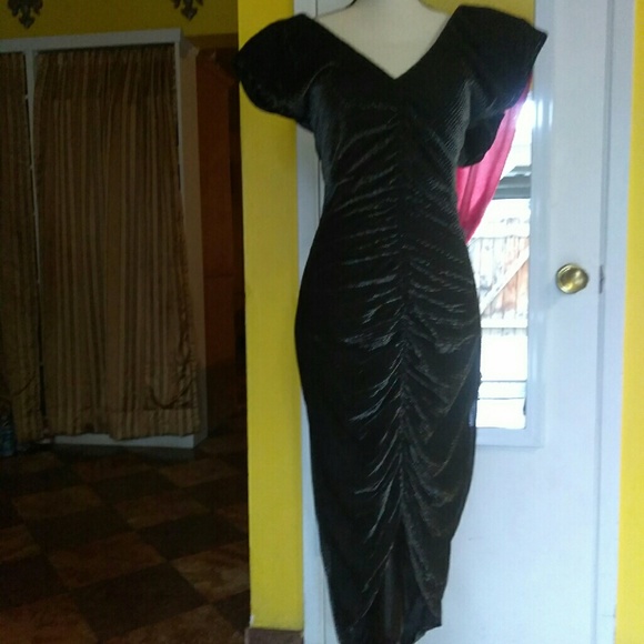 😘 Style Scarlet Women's Evening Dress - Picture 1 of 2