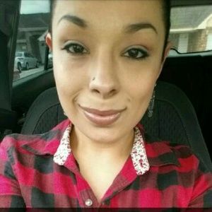 Meet your Posher, Vanessa