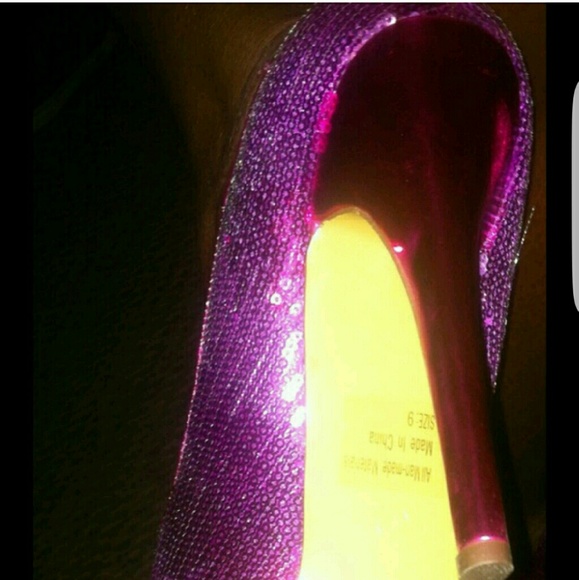 Open toe heels - Picture 2 of 3