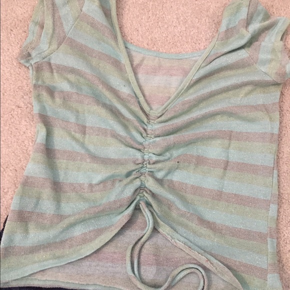 Cute Top - Picture 2 of 2