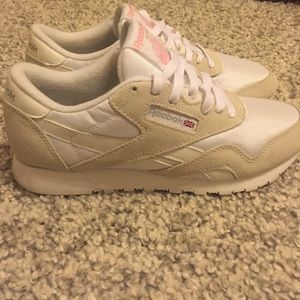 Reebok Classic Nylons Sz 7