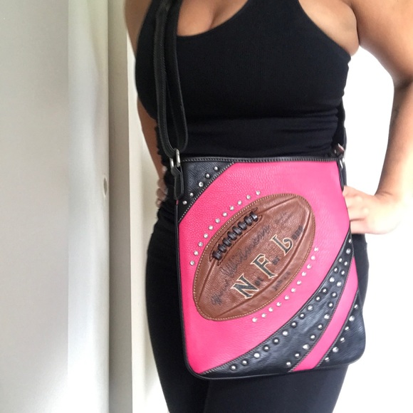 New NFL Fashion Football Studded Crossbody Bag NWT - Picture 8 of 8