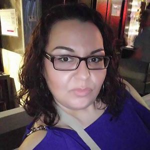 Meet your Posher, Adrianna